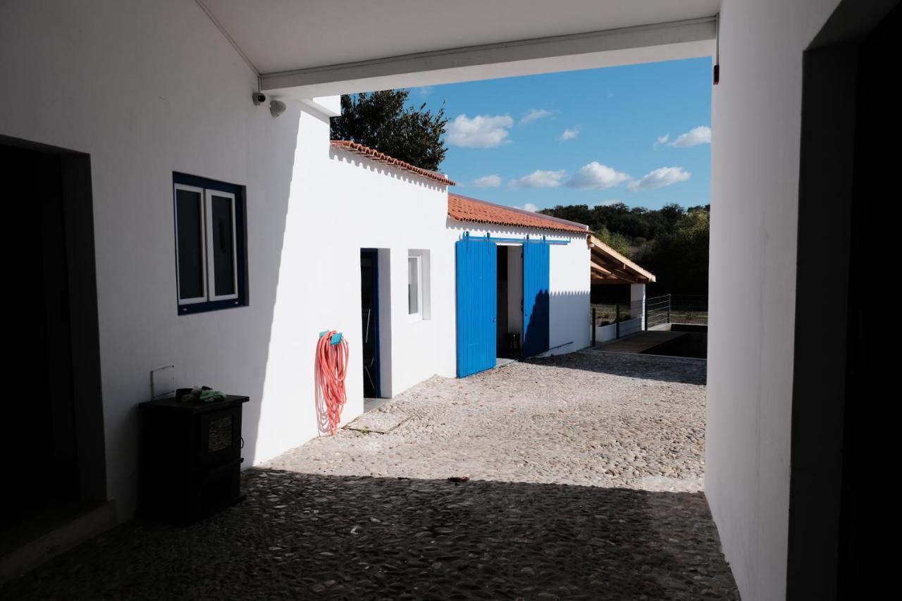 Azoia 10 - Hostel & Casas De Campo Azoia de Baixo Экстерьер фото