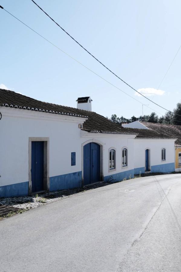 Azoia 10 - Hostel & Casas De Campo Azoia de Baixo Экстерьер фото